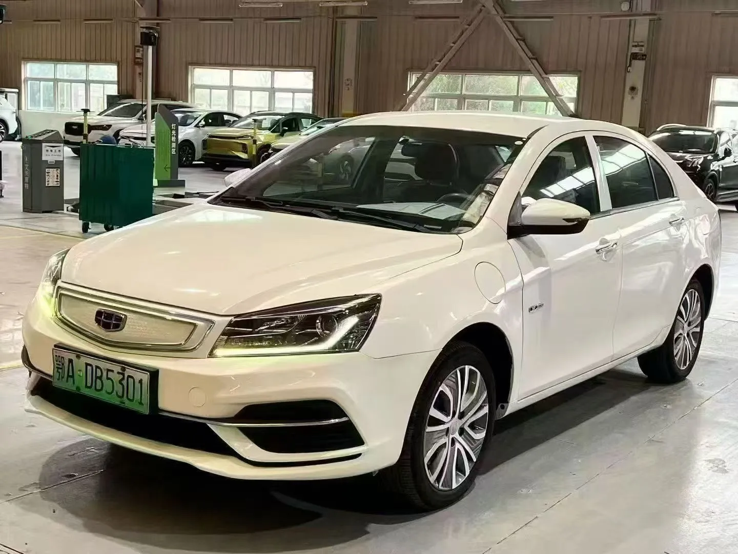 2019 Geely Emgrand EV450