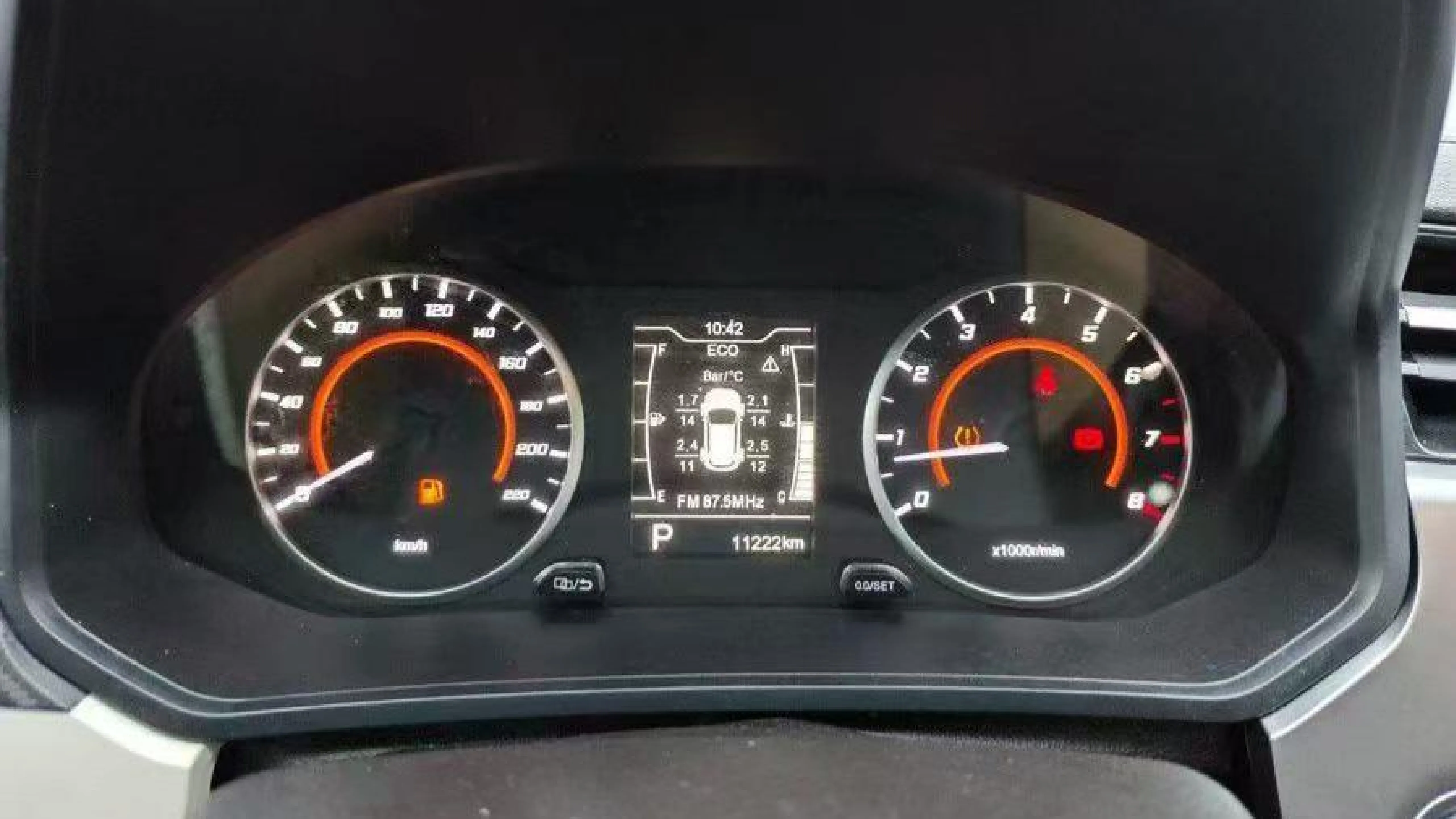 奇瑞瑞虎3x 2022款 PLUS 1.5L CVT 时尚版_20260327104909_07.png