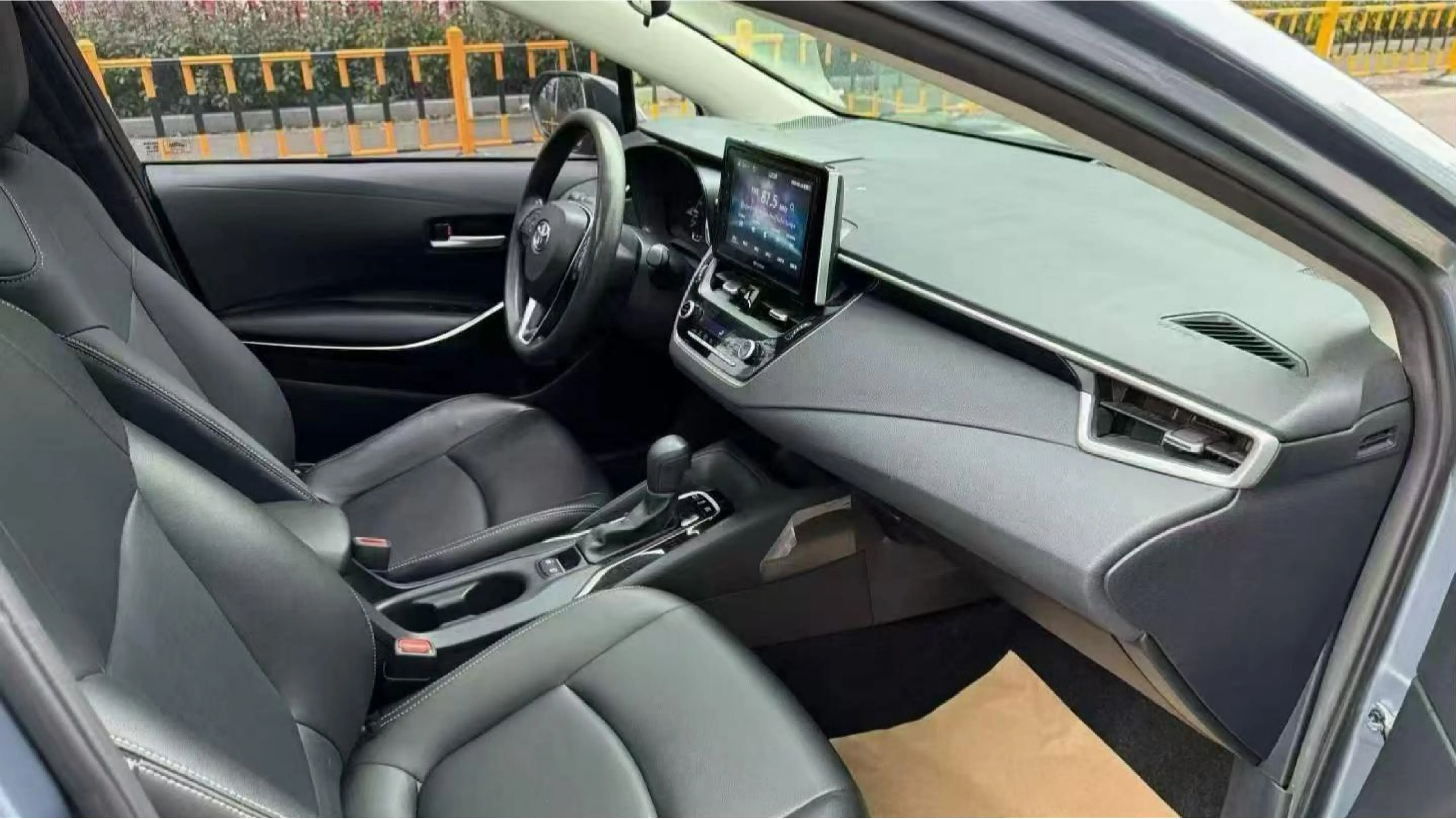 Toyota Corolla Hybrid-2020-1.8L_20260402111809_04.png